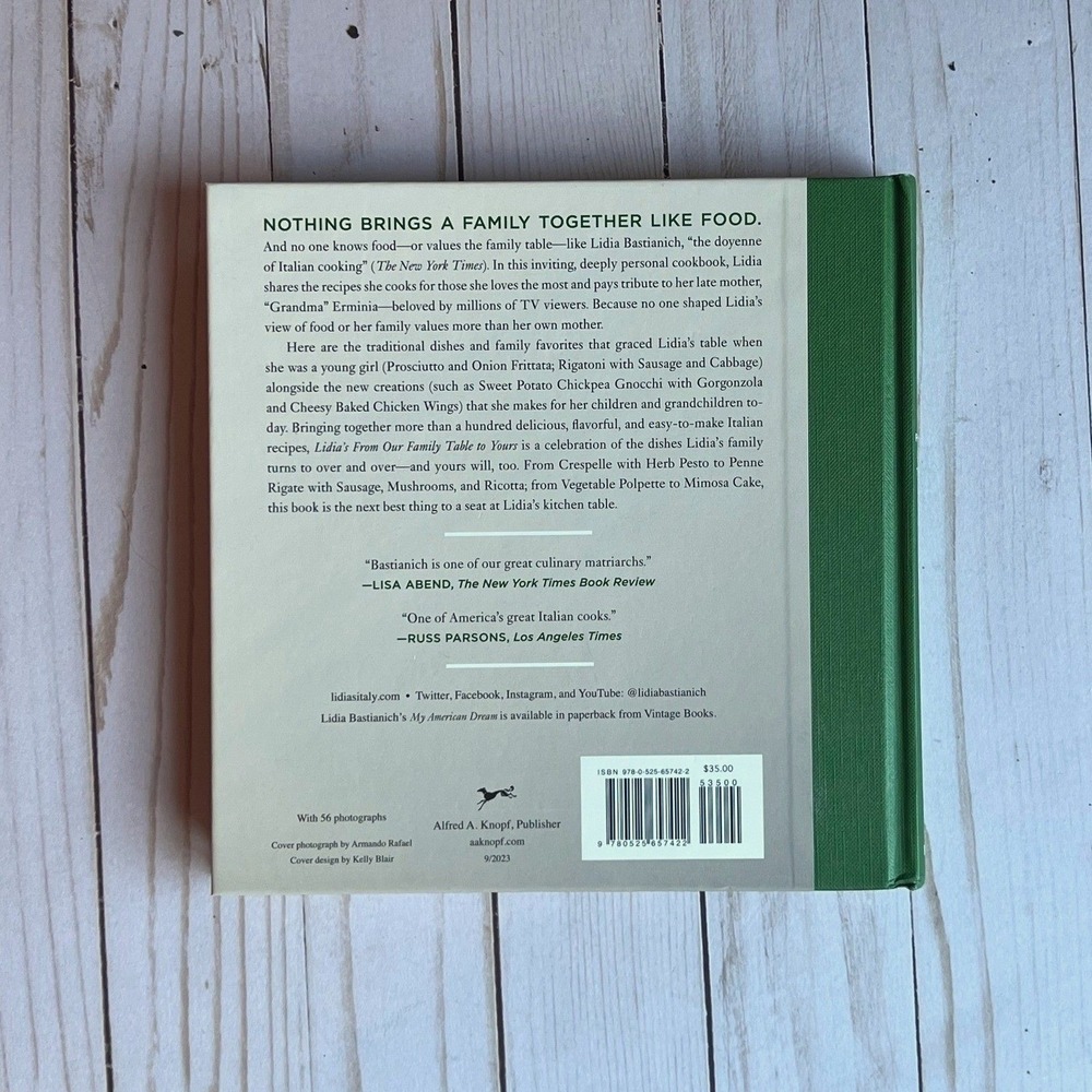 Lidia Bastianich Signed Cookbook Lidia's From Our Family Table to Yours Green OS - Picture 5 of 7